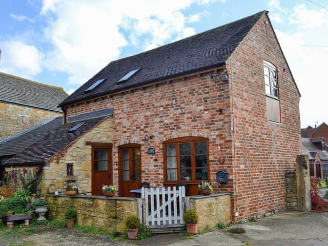 Shire Cottage Ref 25392 In Murcot Near Broadway Worcestershire