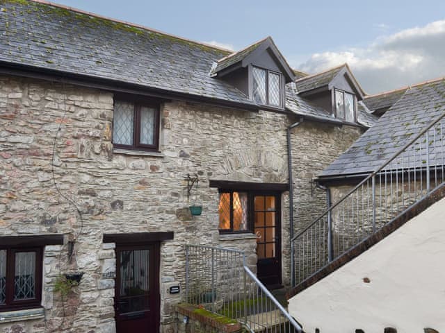 Honeysuckle Cottage Ref W8232 In Willingcott Valley Woolacombe