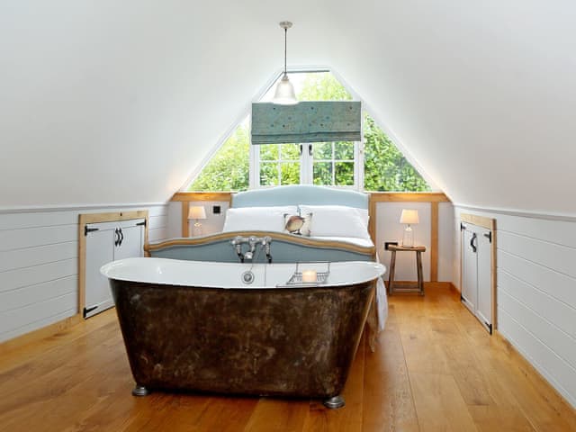Willarch Lodge Ref M521214 In Norton Near Faversham Kent