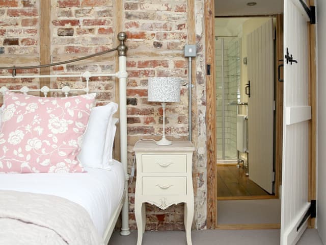 Oast Barn Cottage Ref M414326 In Bells Forstal Near Faversham