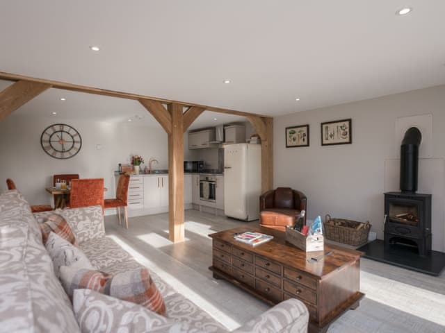 Green Valley The Woodshed Ref Uk10353 In Ubbeston Near