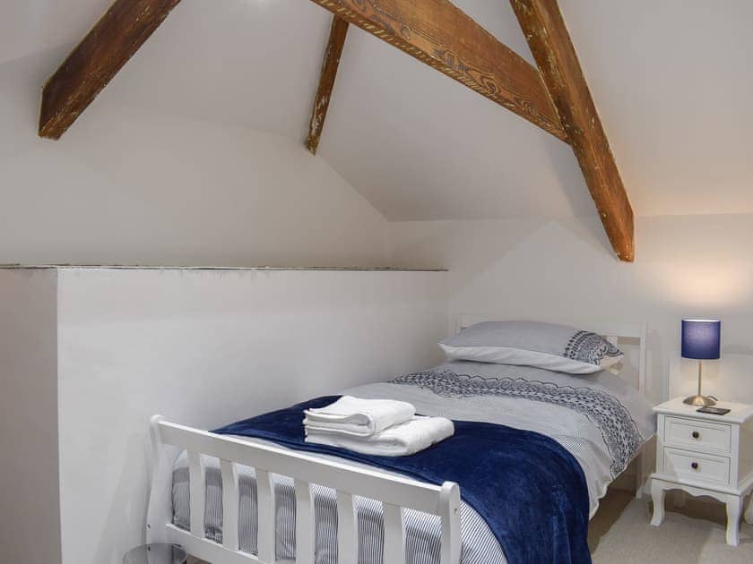 Comfortable twin bedroom | Cilwendeg Lodge, Boncath, near Cardigan