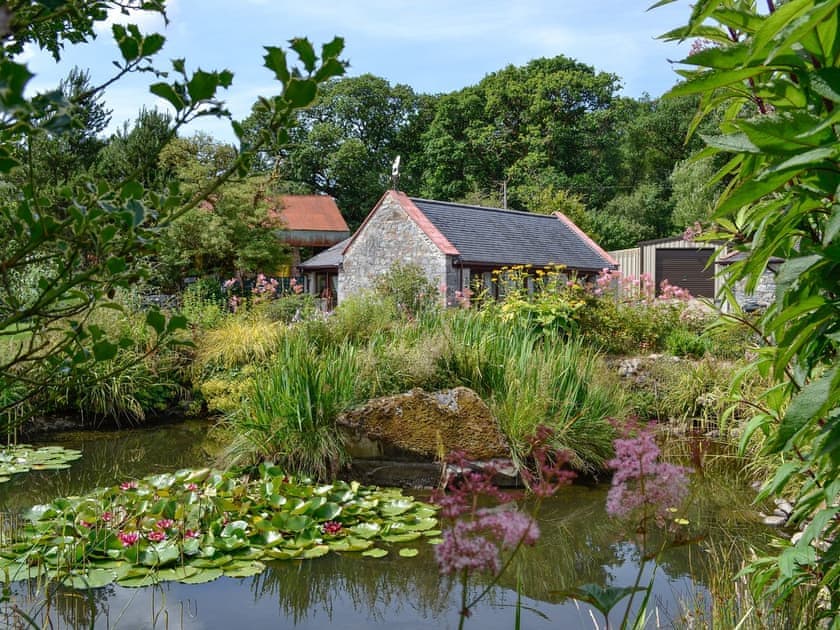 Peacefully situated in landscaped gardens in an enviable position | Wee Cordorcan - Cordorcan Cottages, Wood of Cree, near Newton Stewart