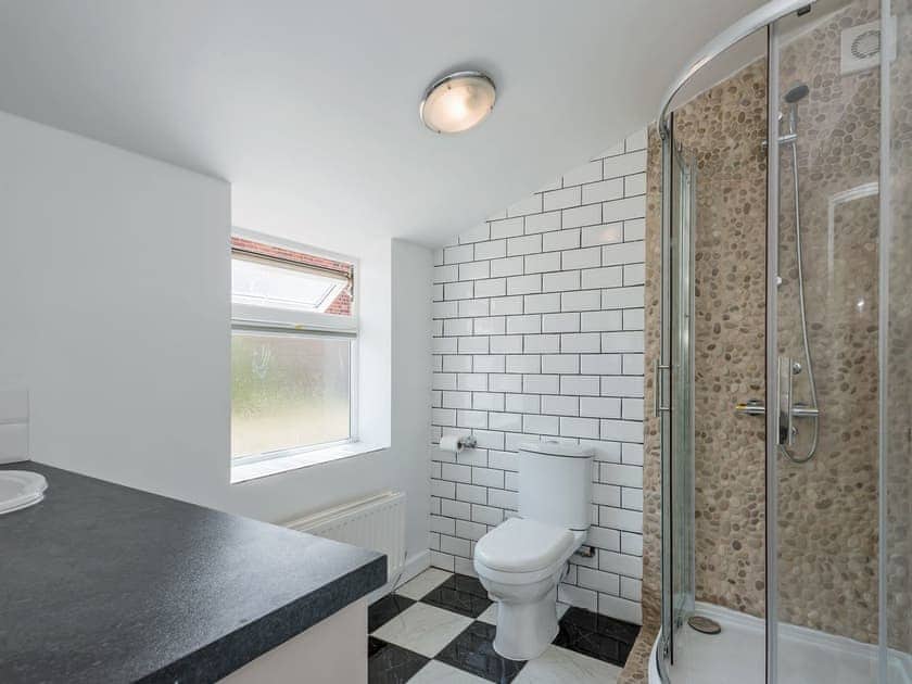 Convenient ground floor bathroom | Marion’s Sea View, Overstrand, Cromer