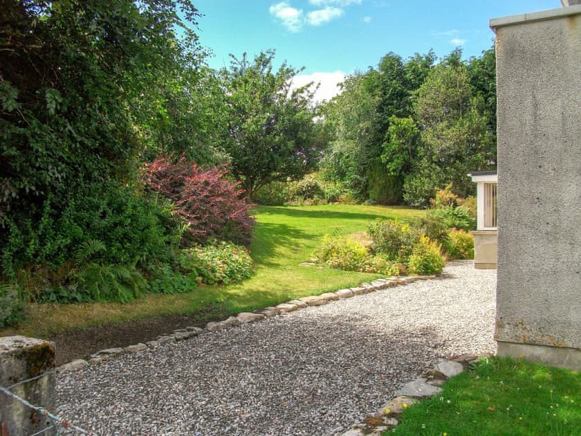 Charming garden | Lower Brae, Strath Oykel, by Ardgay