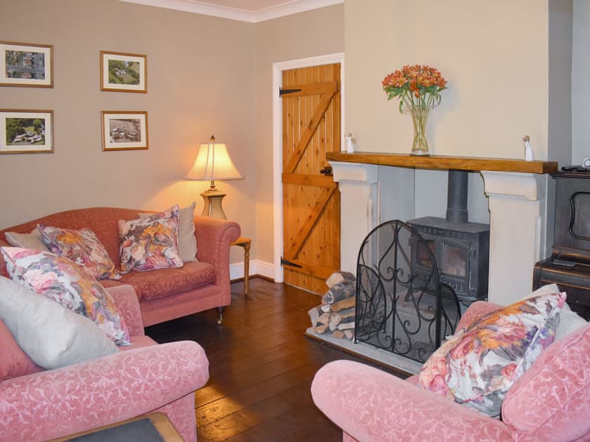 Inviting dining room  | Oakdene Lodge, Wimborne