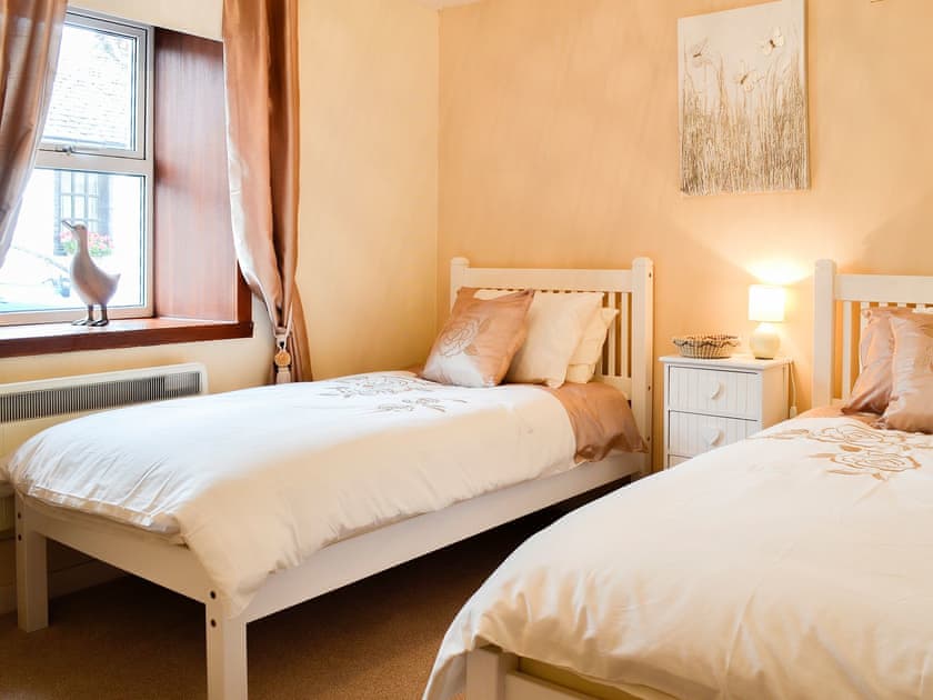 Marvellous twin bedded room | Creel Cottage, Auchmithie, near Arbroath
