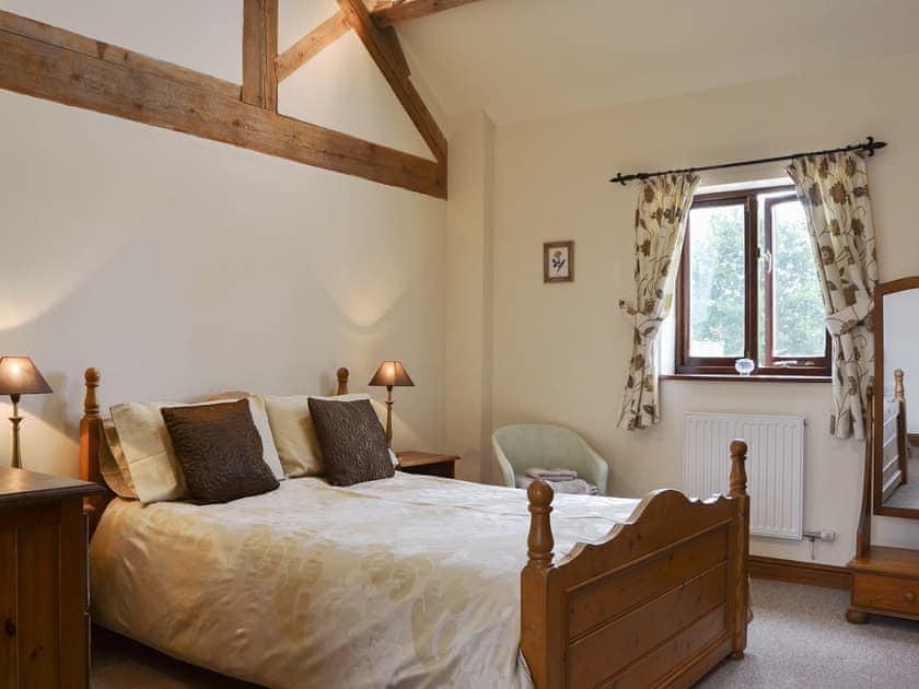 Comfortable double bedroom | Skimblescott Barn, Much Wenlock