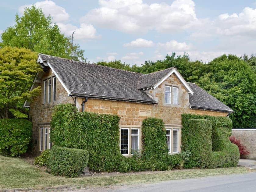 Delightful, detached holiday cottage | The Old School House, Icomb, near Stow-on-the-Wold