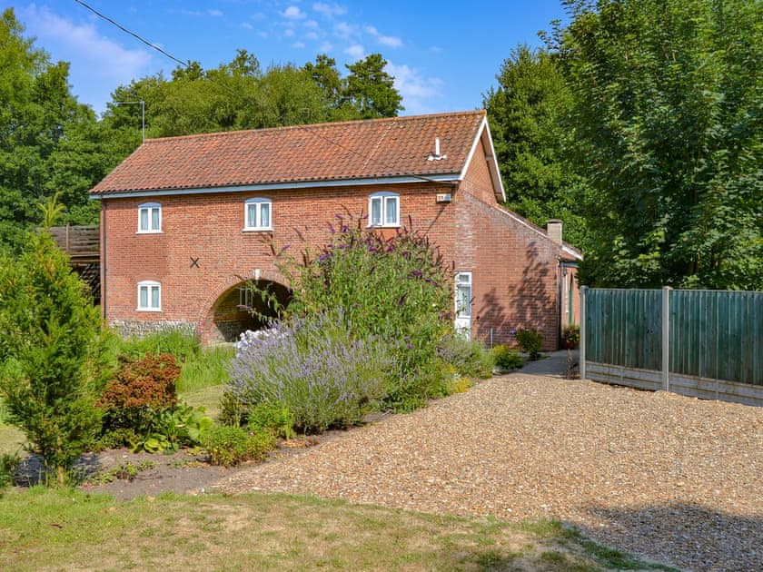Exterior | The Wherry Arch, Irstead, Norwich