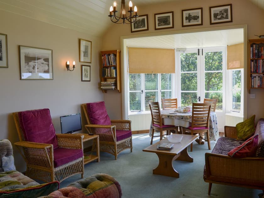 Living area ideal for entertaining | The Studio, Hickling