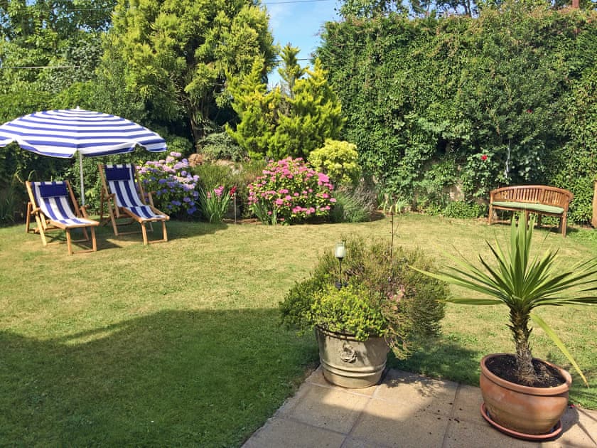 Peaceful, secluded garden | Linnets, Fitzhead, near Wivelscombe