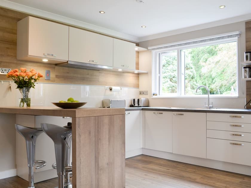 Well-equipped kitchen with breakfast bar | Tigh Ban, Glencoe, near Fort William