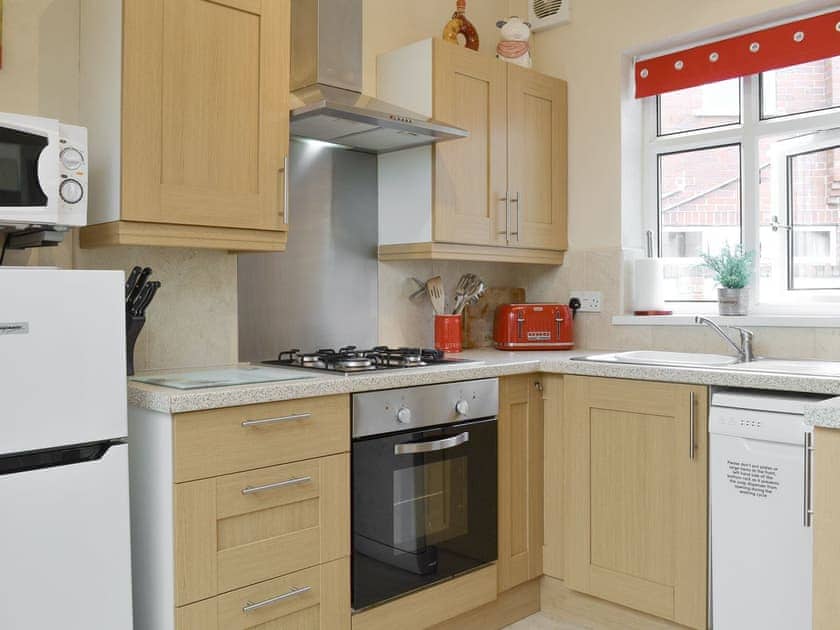 Well-equipped fitted kitchen | Comyn, Bridlington