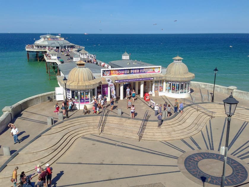 Colourful Cromer Pier | Southbank, Mundesley