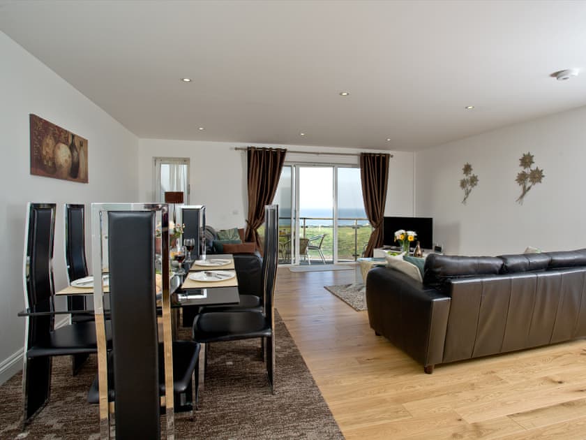 Living room/dining room | Fistral View at Bredon Court - Bredon Court, Newquay