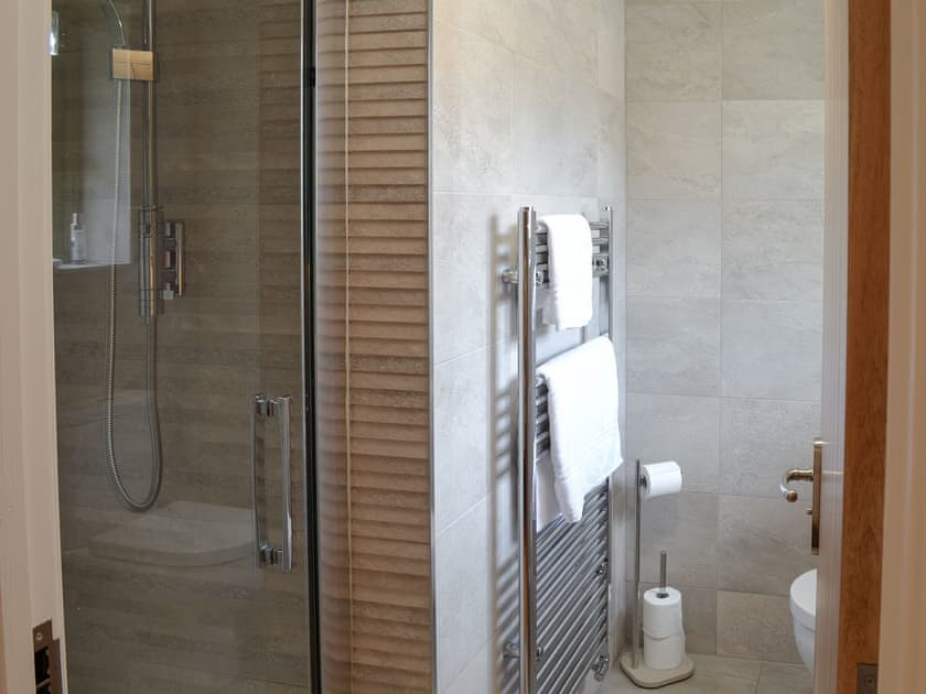 Shower room | Meadowside Lodges- Peregrine Lodge - Meadowside Lodges, St Columb, near Padstow