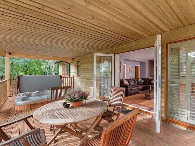 Outdoor area | Willow Lodge - South View Lodges, Exeter