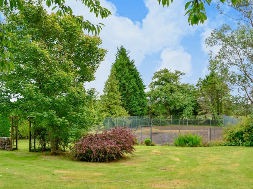 Delightful garden and grounds | Blairhosh Cottage, Balloch, Loch Lomond