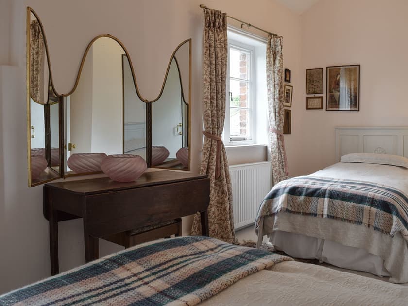 Twin bedroom | Wisteria Loft - Berrington House, Tenbury Wells