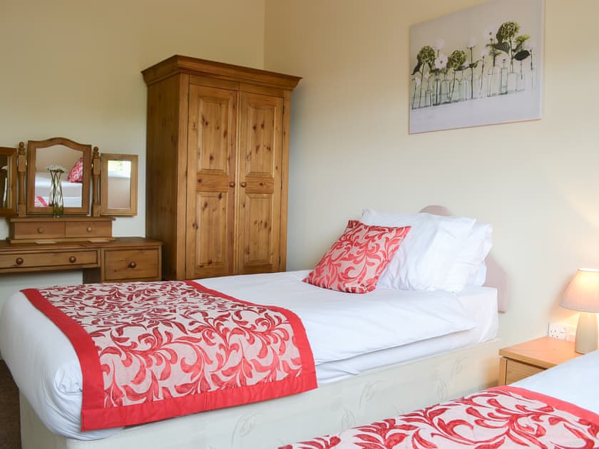 Delightful twin bedded room | The Racecourse Lodge, Hexham