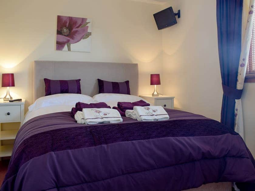 Comfortable double bedroom | Craigrossie Cottage, Auchterarder