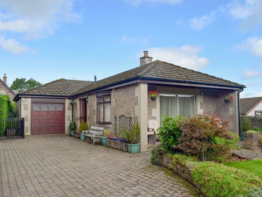 Holiday accommodation | Craigrossie Cottage, Auchterarder