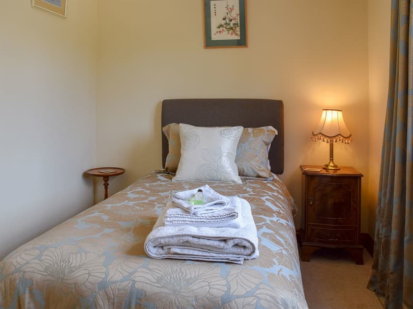 Cosy single bedroom | Russet Cottage, Moreton-in-Marsh