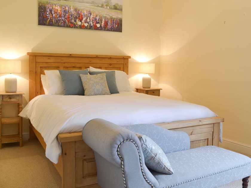 Comfortable double bedroom with chaise longue | Jasmine Cottage - Brookfarm Cottages, Middle Mayfield, near Ashbourne