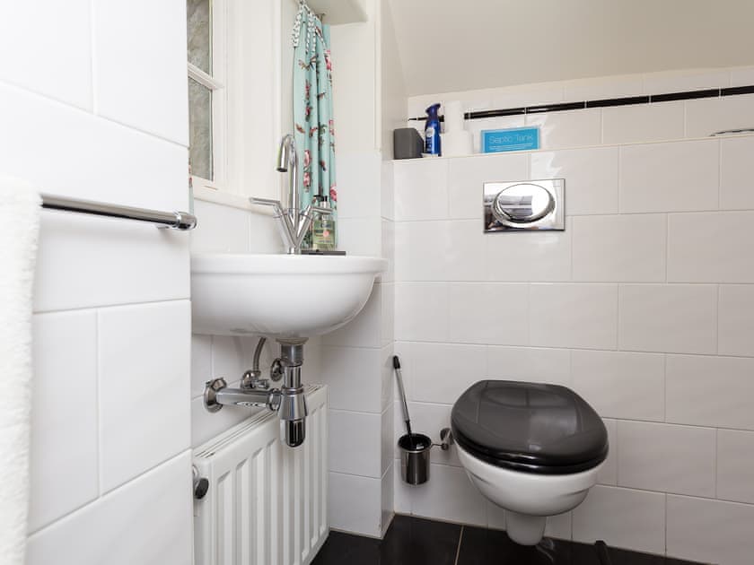 Shower room | Big Barns Cottage, Dunrobin, near Golspie