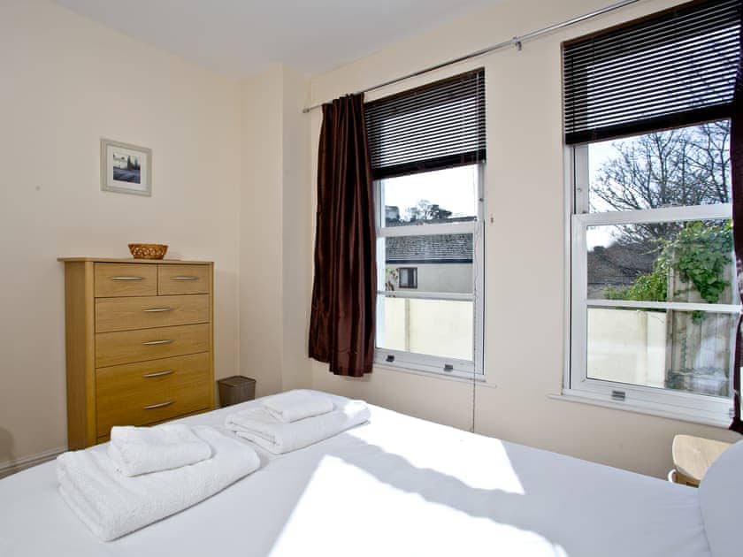 Double bedroom | 4 Hunters Moon, Torquay