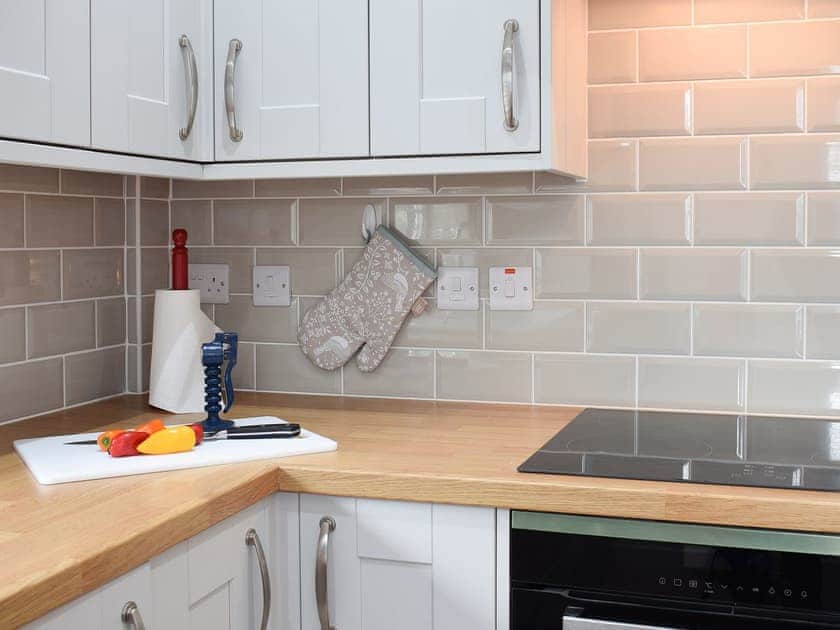 Kitchen with all appliances | Glasfor, Llansantffraed, near Aberaeron