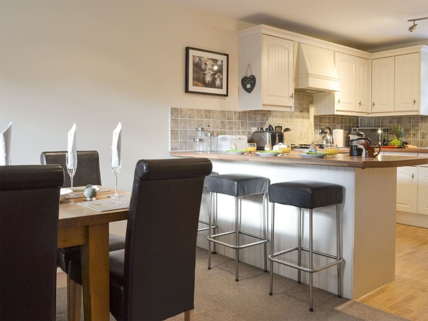 Useful breakfast bar within kitchen/diner | Rolton House, Ambleside