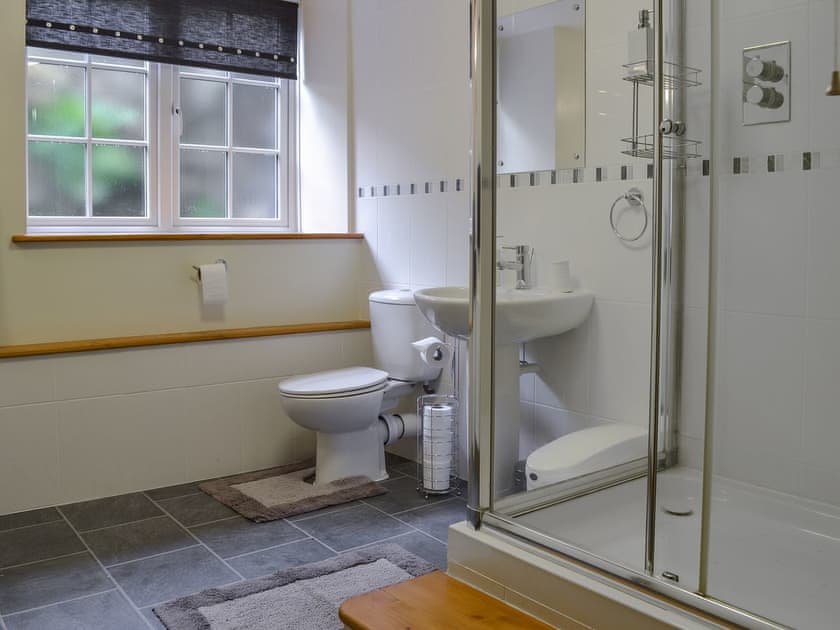 Shower room | Tryfan - The Woollen Mill, Penygroes, near Caernarfon