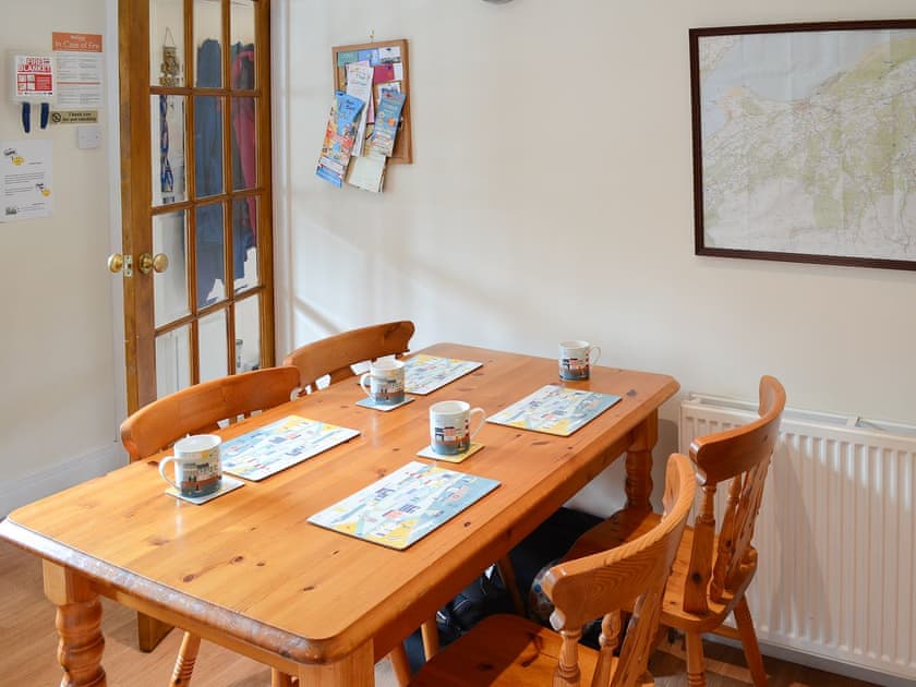 Lovely dining area | Seashell Cottage, Fishertown, Nairn