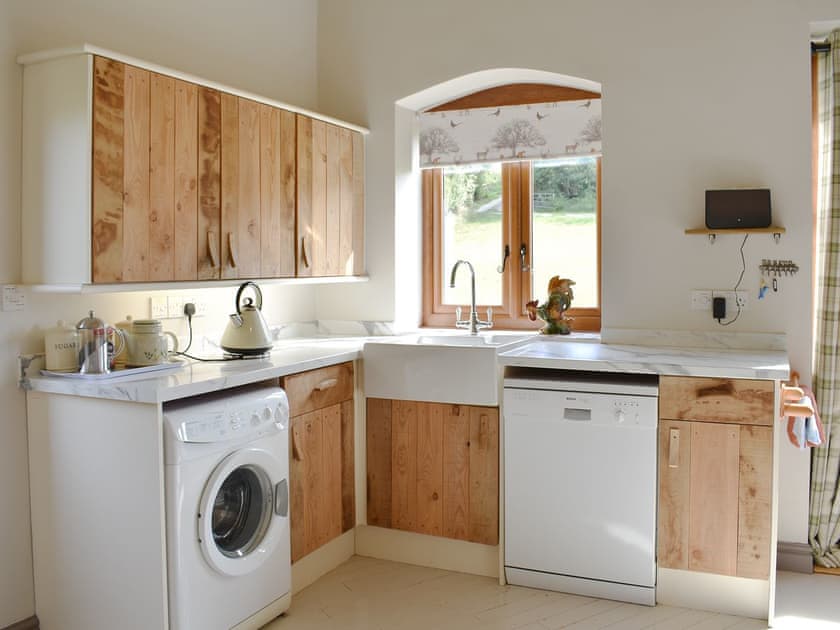 Well equipped kitchen | Fossils’ End, Chickerell, near Weymouth