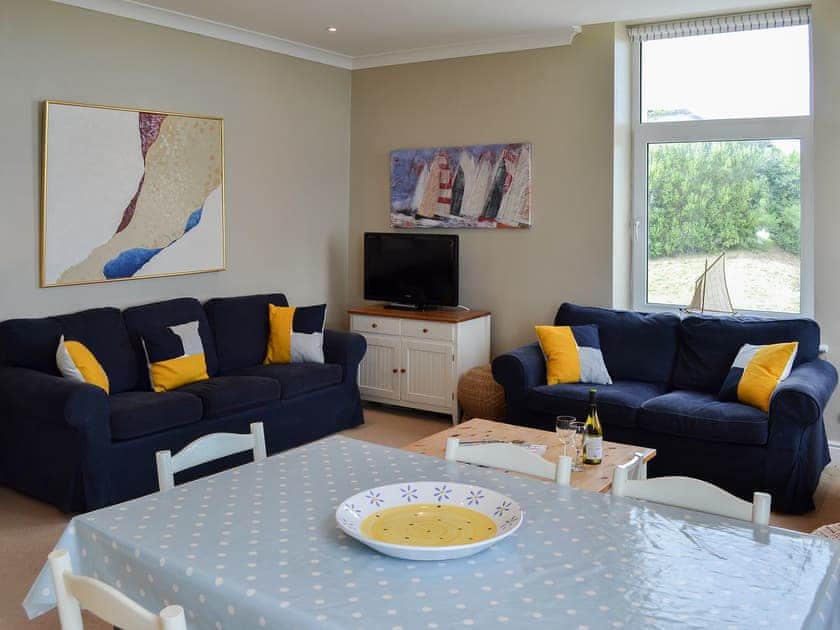 Comfortable living and dining area | Tamarisk, Coverack, near Helston