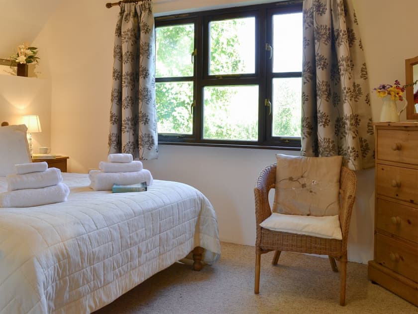 Comfortable double bedroom | Clematis Cottage, Derriton, near Holsworthy