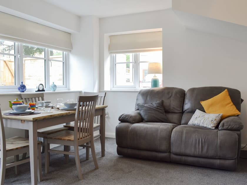 Comfy living/ dining room | Shepley Mews, Glossop