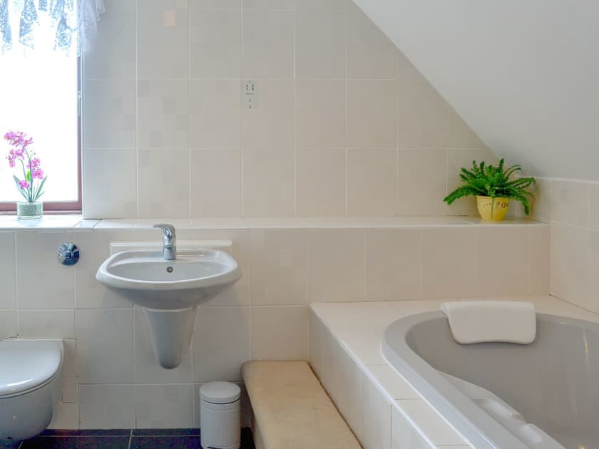 Bathroom | The Bungalow, Lebberston, near Filey