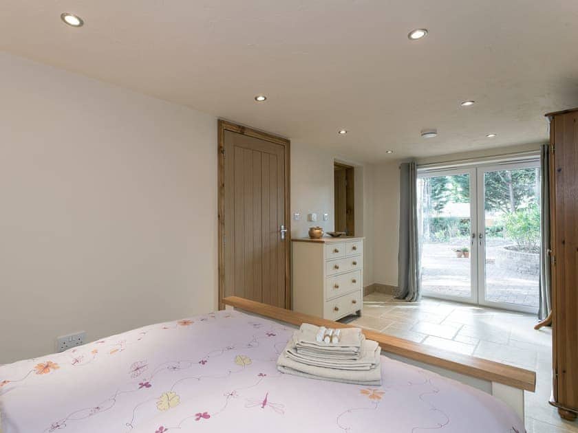 Double bedroom | The Old Rectory Cottage, Tothill, near Louth