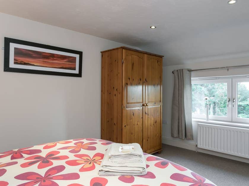 Double bedroom | The Old Rectory Cottage, Tothill, near Louth