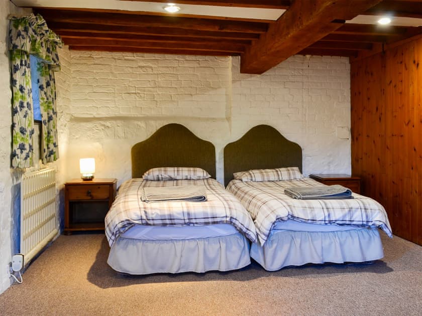 Twin bedroom | Erbistock Mill, Erbistock, near Llangollen