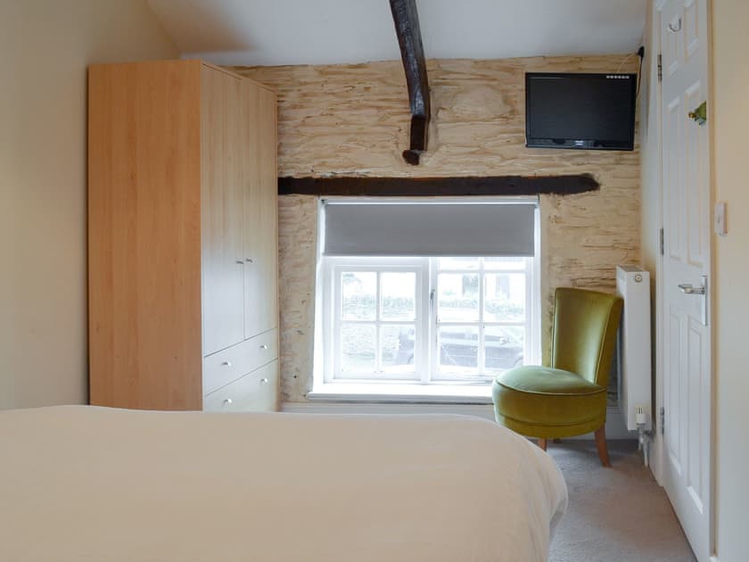 Ample storage within second double bedroom | Paddock Cottage - Trimstone Manor Cottages, Trimstone, near Woolacombe