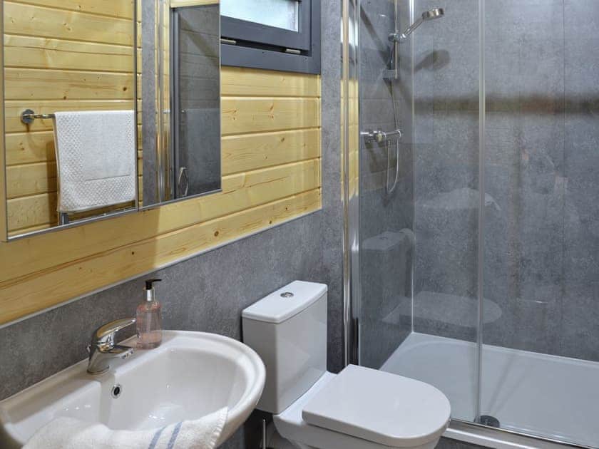 En-suite  | Trelispen Lodge, Perran Downs, near Marazion