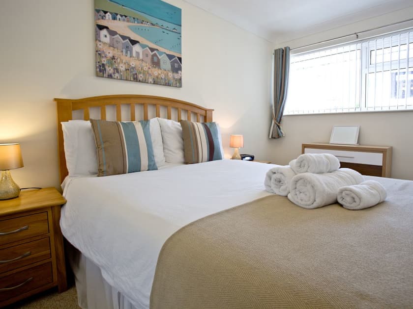 Relaxing bedroom with lovely double bed | Upper Deck - Linden Court, Brixham