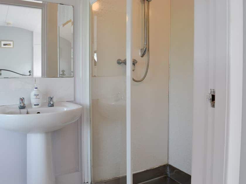 En-suite shower room | The Carriage, Bridge of Dee, near Castle Douglas