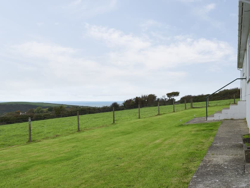 Large lawned garden | Arforwest, Near Llangrannog