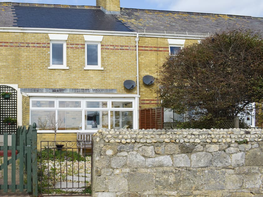 Delightful seaside cottage on the eastern side of the Isle of Wight | Little Lismoy, Sandown