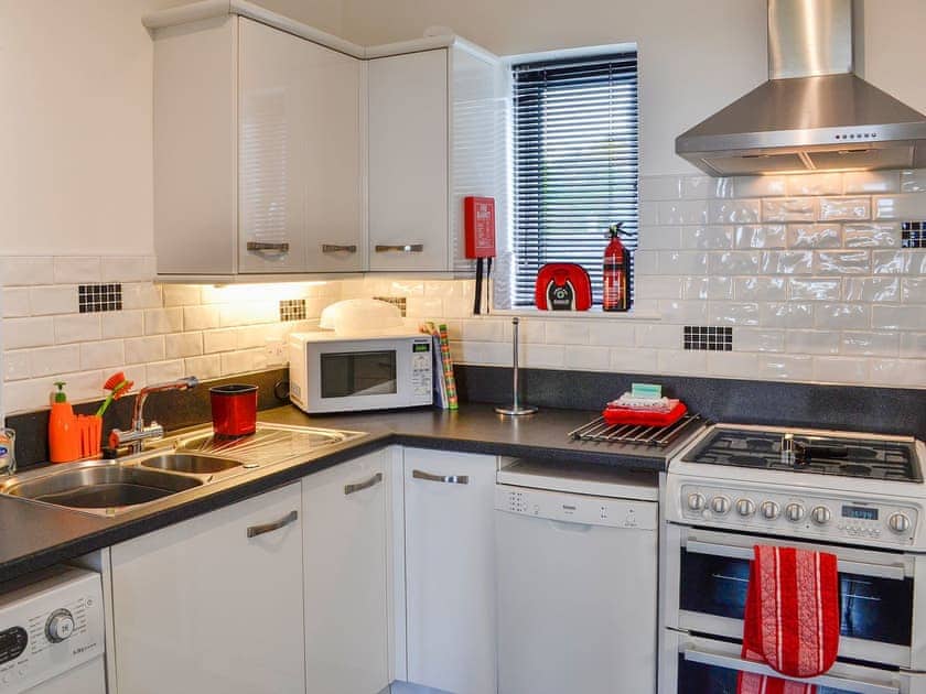 Wonderful fitted kitchen | Zonnebloem, Brymbo, near Wrexham